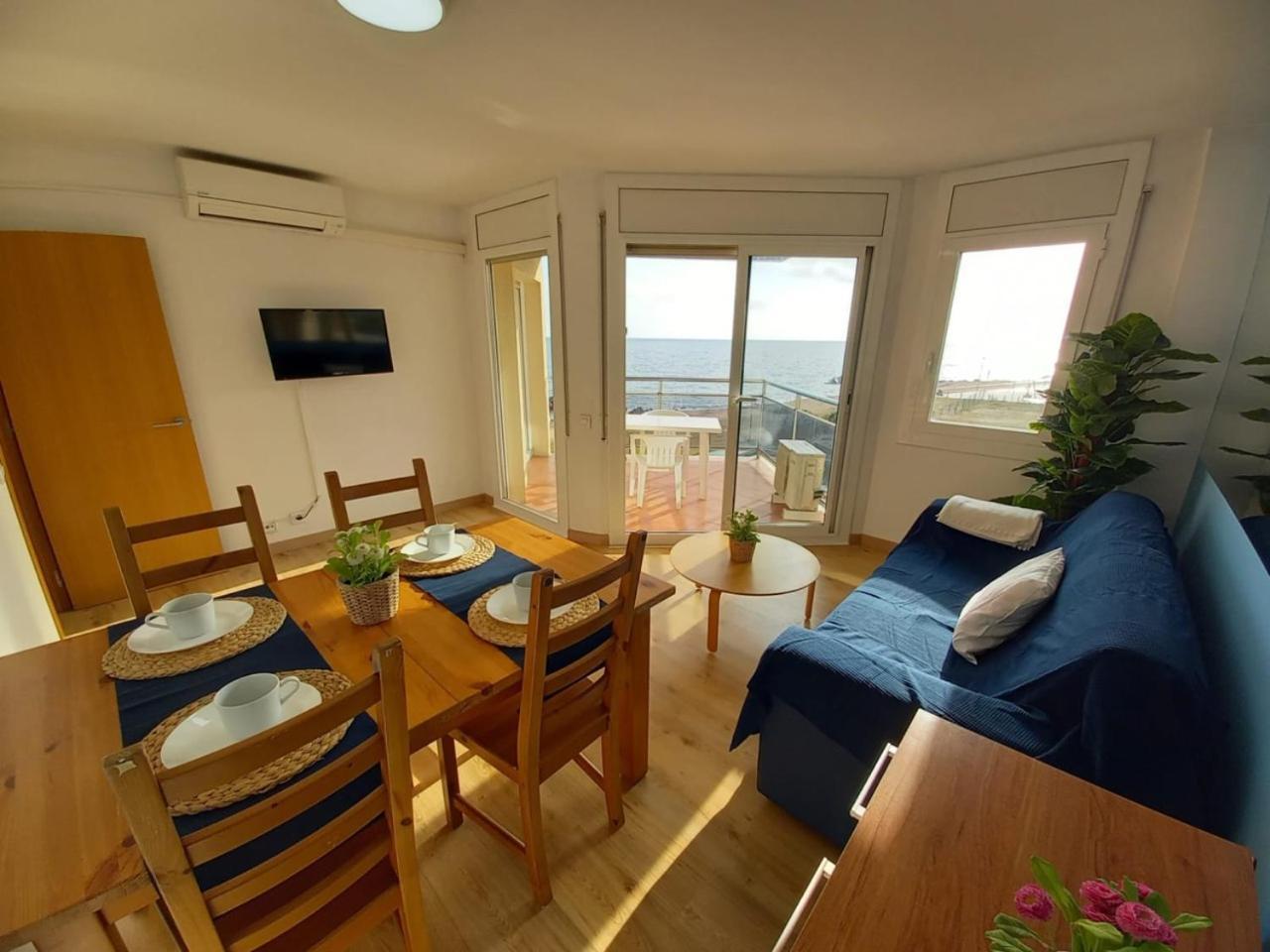 Apartamentos Bon Repos Santa Susanna Extérieur photo