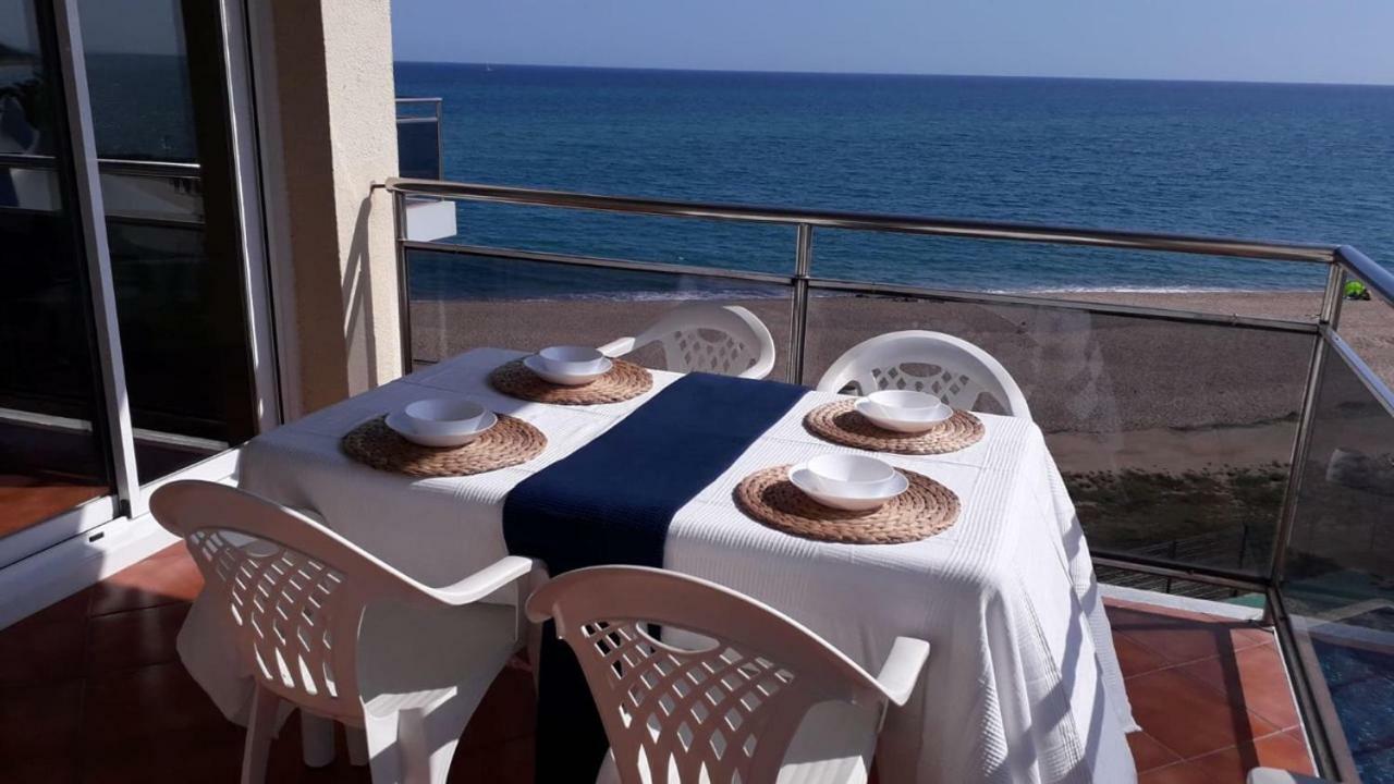 Apartamentos Bon Repos Santa Susanna Extérieur photo